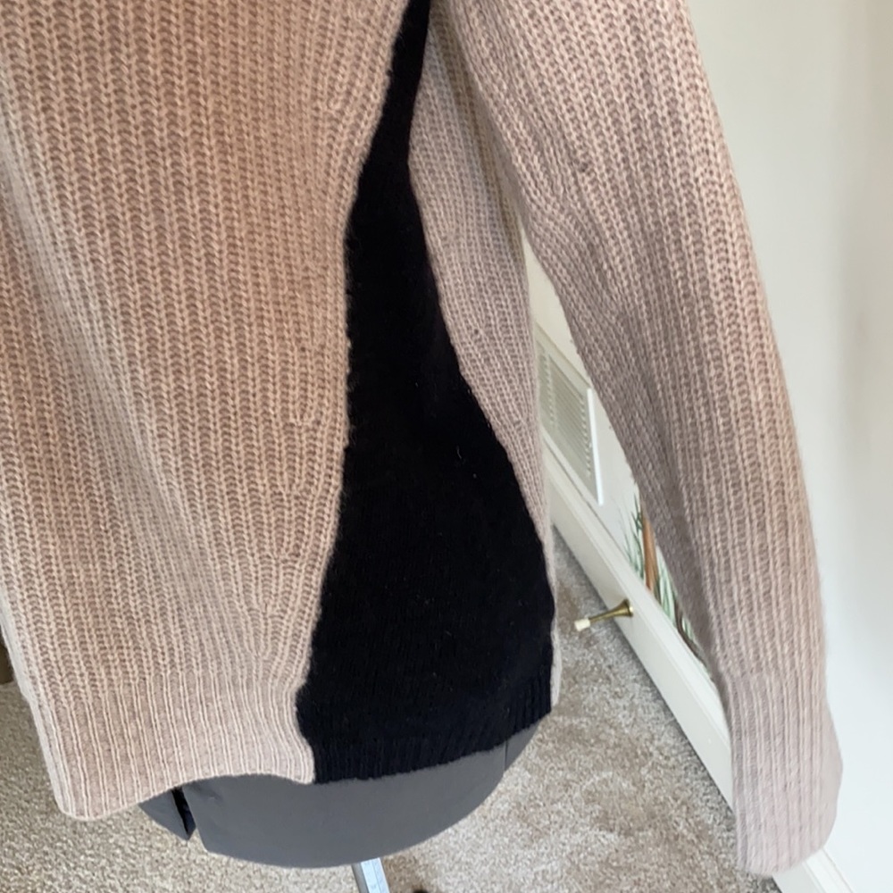 Oatmeal cashmere sweater - Picture 3 of 3